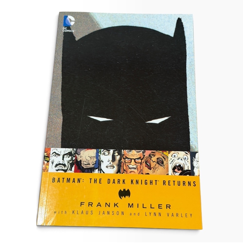 Batman The Dark Knight Returns Frank Miller DC Comics Graphic Novel TPB 2002